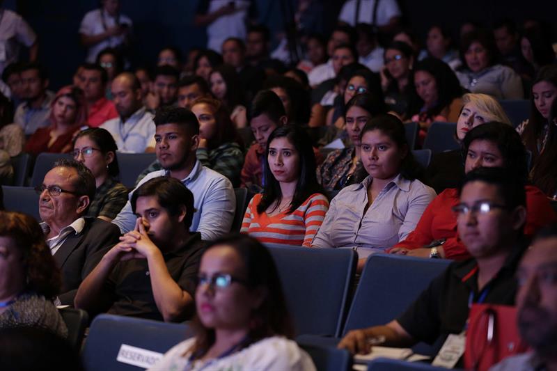  Youth from El Salvador celebrate Global Entrepreneurship Week