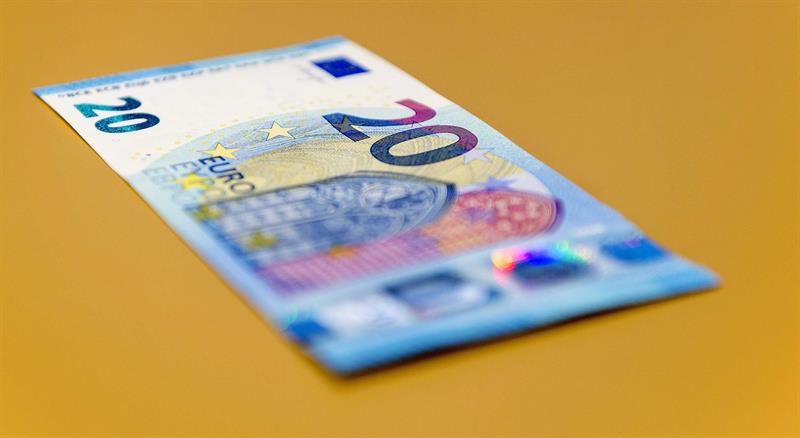  The euro rises to $ 1.1828