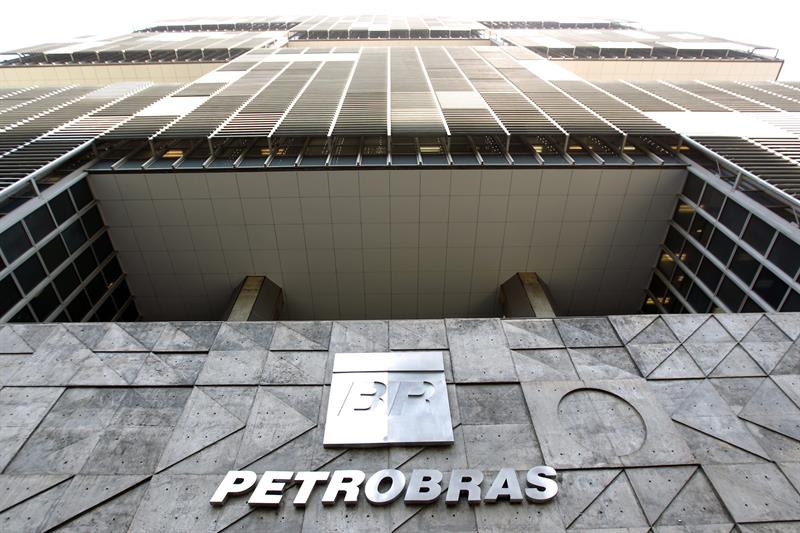  Arrest an ex-manager of a subsidiary of the Brazilian Petrobras accused of bribes